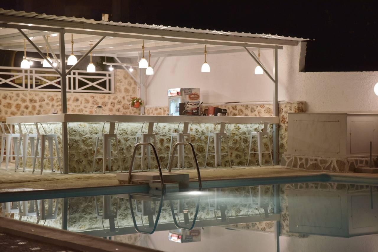 Bay'S Apart otel Spétses Dış mekan fotoğraf