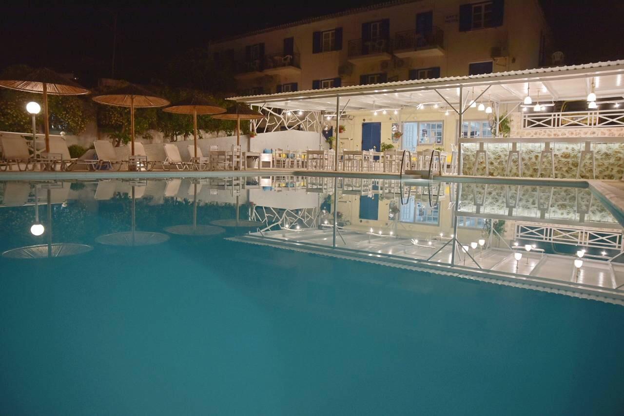 Bay'S Apart otel Spétses Dış mekan fotoğraf